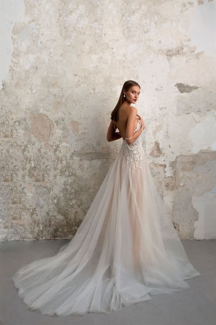 ניו יורק מחכה לה: אופנת הכלות לשנת 2020 על פי דנית לוי 28