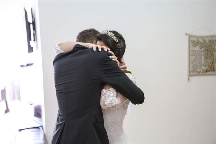 מי היה מאמין? עזרה לבחור מתלבט, והפכה לאשתו 7