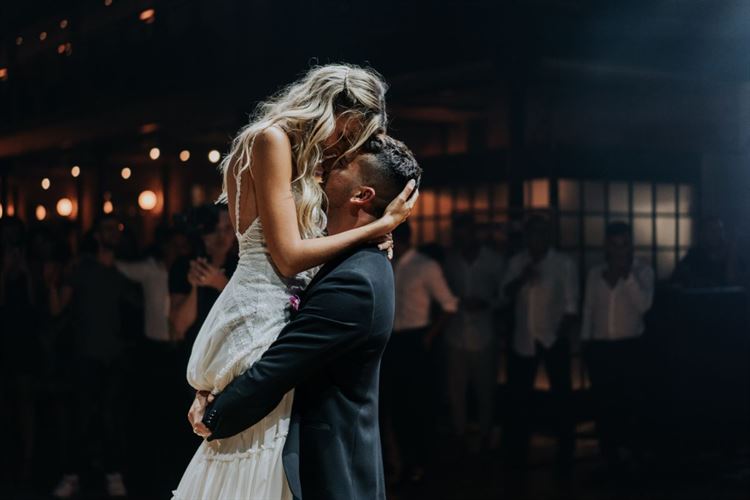 עצרו להצטלם בשדות של המושב, ואז קרה הדבר הבא 3