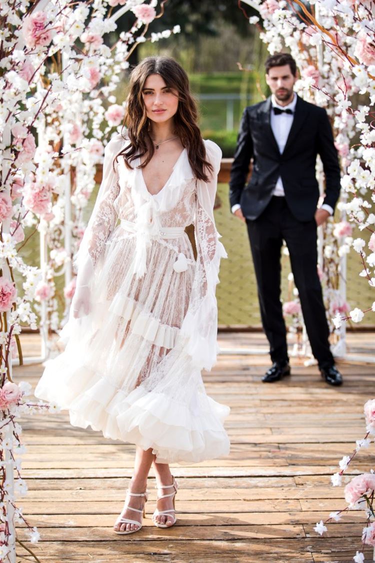 ברוח הוולנטיינז: שמלות הכלה הכי רומנטיות 4