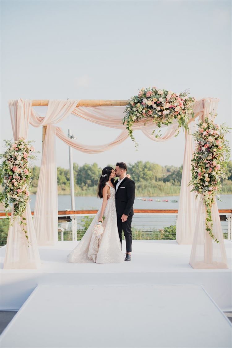 אהבה ממבט ראשון, אבל לא מהכיוון שציפיתם 2