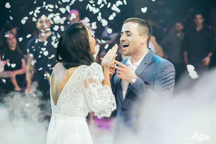 האלווין אקספרס: כשההכנות לחתונה הופכות למרוץ 21