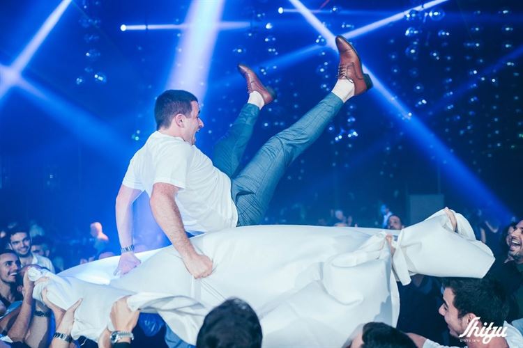 האלווין אקספרס: כשההכנות לחתונה הופכות למרוץ 18