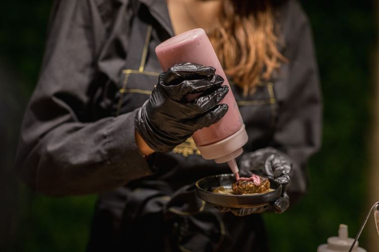 ביונו אלמנט השירות נמצא בראש סידרי העדיפויות (צילום: וואלה! מזל טוב)