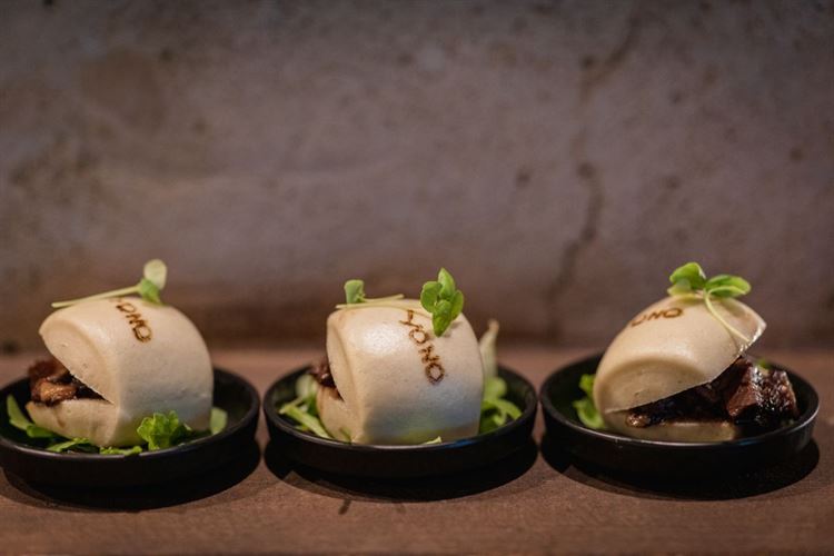 כל מה שאנחנו רוצים זה ביס מהבאן הזה  (צילום: וואלה! מזל טוב)