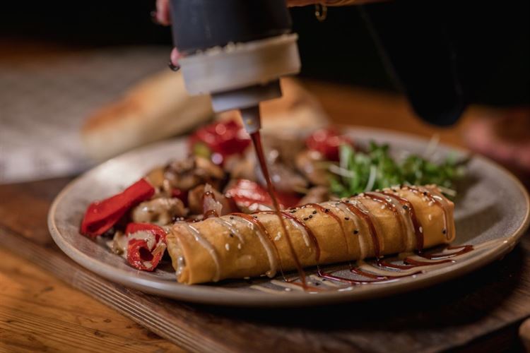 הנראות, הטעמים והחוויה - הקולינריה של יונו פותחת את כל החושים (צילום: וואלה! מזל טוב)