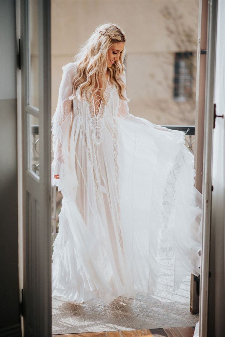 זה אפשרי: להכנס לבר תל-אביבי ולצאת עם זוגיות 4