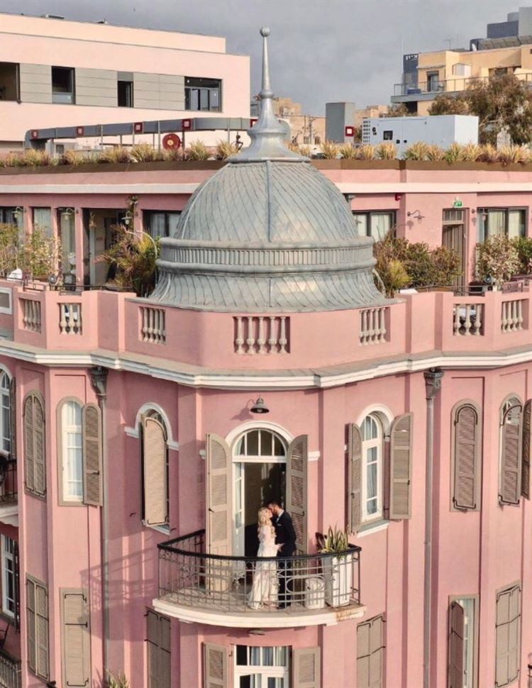 זה אפשרי: להכנס לבר תל-אביבי ולצאת עם זוגיות 2