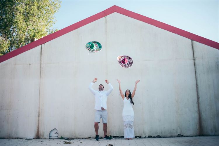 "סבתא, אני טסה למצוא חתן במקסיקו" 7