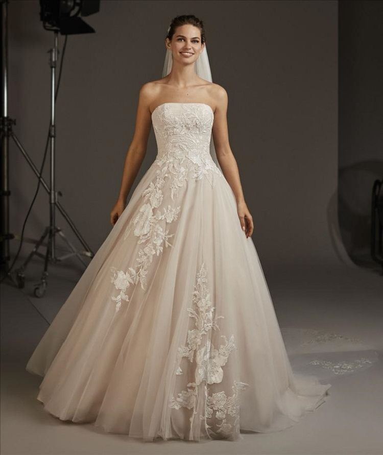 קולקציית 2020 של מותג הכלות שהטריף את העולם, נחתה בישראל 19