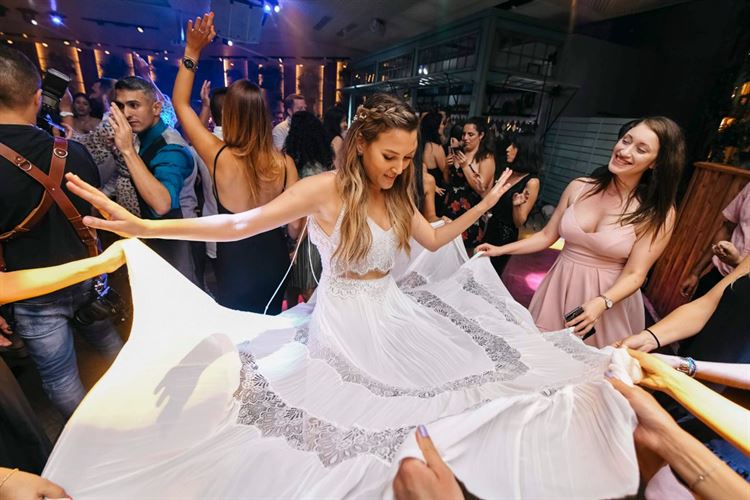 ב"וייב" קליל של קיץ: החתונה של המעצבת הגרפית שלנו 37