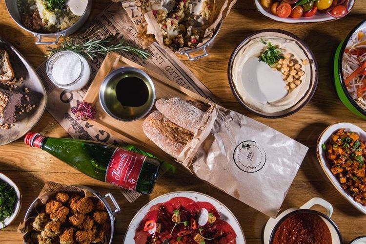 תפריט אירועים עשיר (צילום: וואלה! מזל טוב)