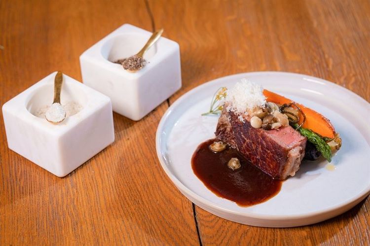 מסימני החזרה לשגרה: תפריט הקיץ של מתחם האירועים אמארה נחשף 14