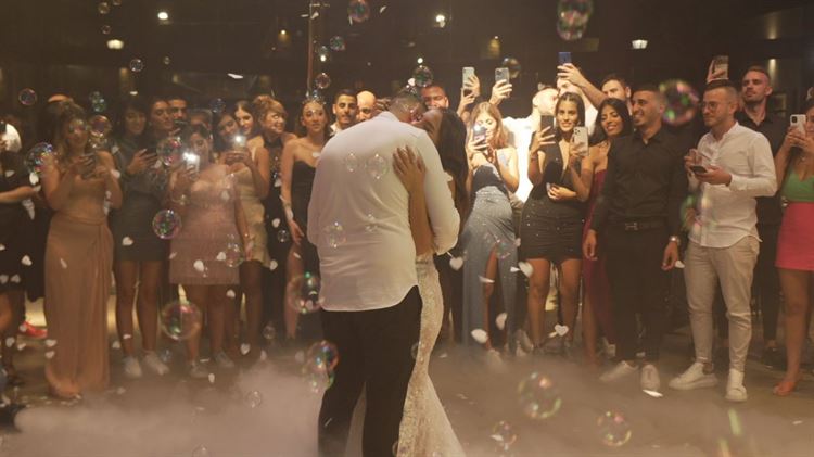חסרת מעצורים: הכלה ששברה רגל והמשיכה לרקוד 9