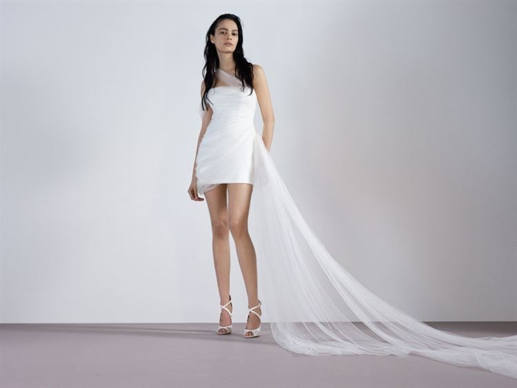 הלבן הזה עושה לך טוב: קטלוג כלות לאיט גירלס בלבד 6