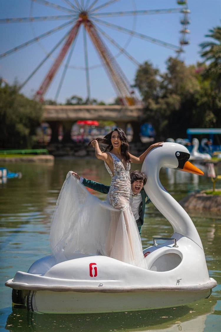 מתגלגלים מצחוק בדרך לחופה: מני ממטרה ופרלה דנוך התחתנו 9