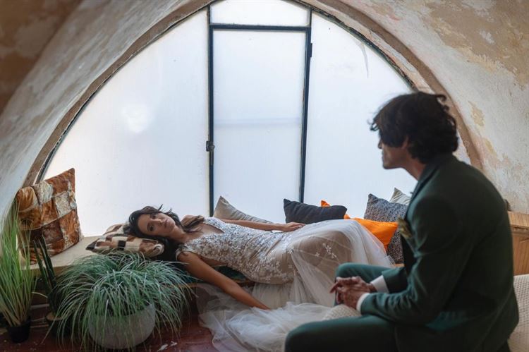 מתגלגלים מצחוק בדרך לחופה: מני ממטרה ופרלה דנוך התחתנו 15