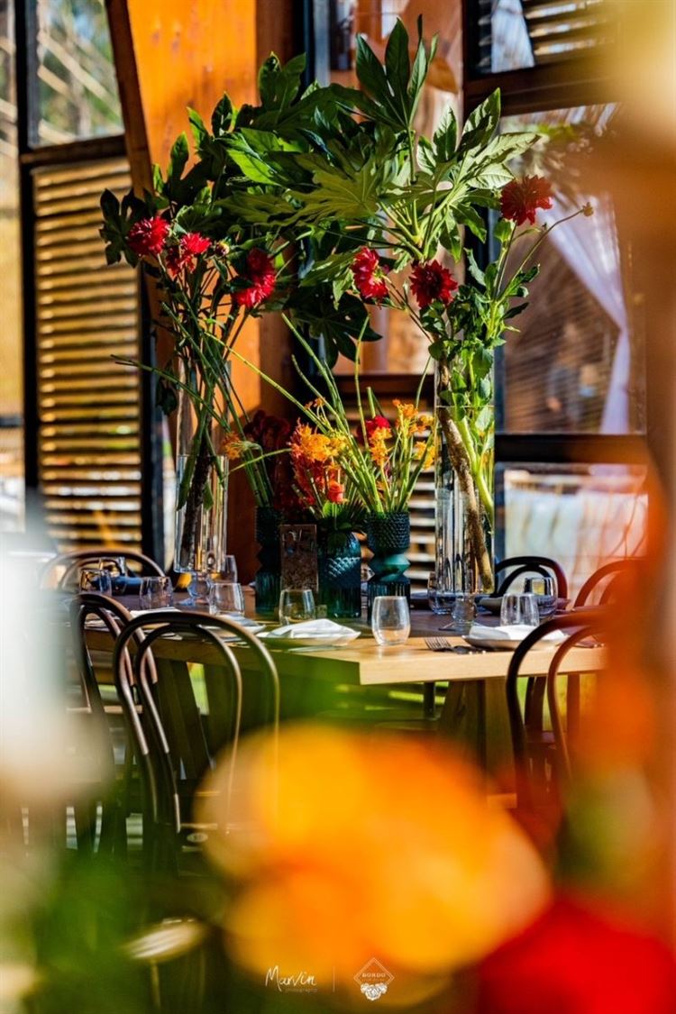 מתגלגלים מצחוק בדרך לחופה: מני ממטרה ופרלה דנוך התחתנו 23