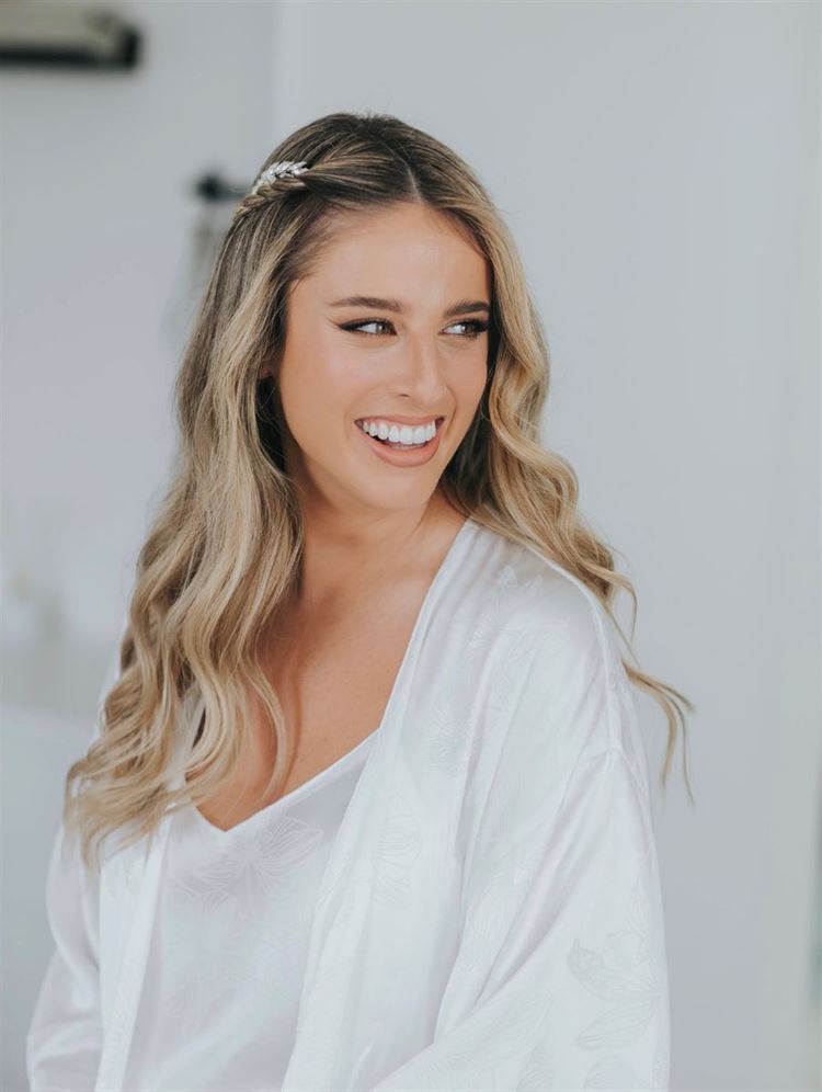 זוהרת וקורנת ביום הגדול בחייה, החתונה של חן בירון ודניאל בן עמי (צילום: עידן חסון) 