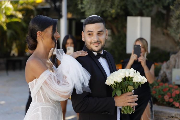 החתונה של יובל אילוק ואבירן עטיה&nbsp; (צילום: גל הפקות)