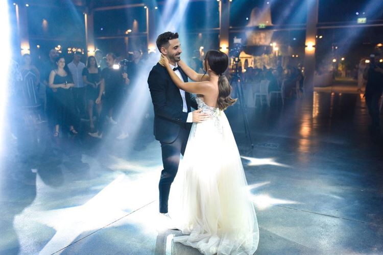 הסלואו הראשון של הזוג שלנו (צילום: יוסי פנסו)