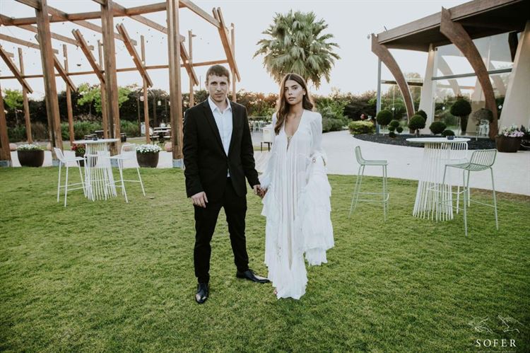 ספיר וניב רגע לפני החתונה (צילום: יניב סופר)