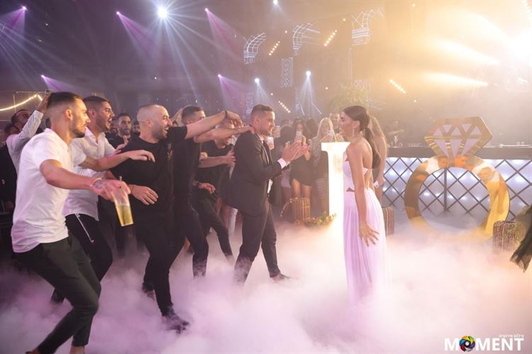 לינוי תפרה לעצמה שלוש שמלות כלה, והתוצאה מהפנטת 22