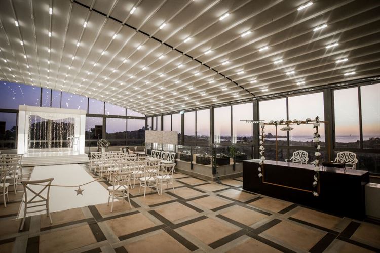 במפגש בין הים לשמש: מתחם האירועים "קאסטלו" 9