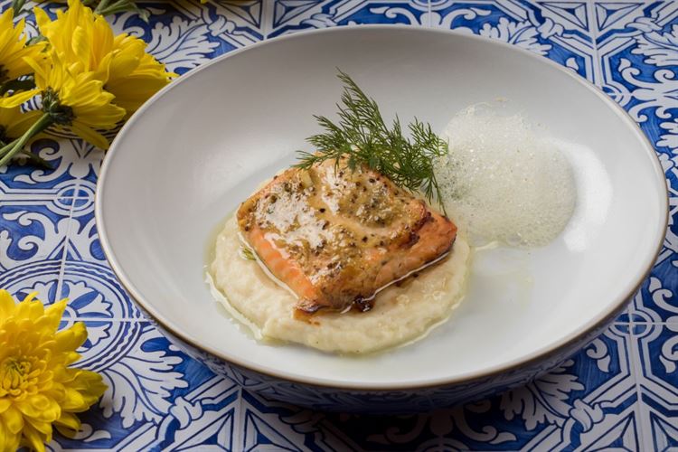 במפגש בין הים לשמש: מתחם האירועים "קאסטלו" 12