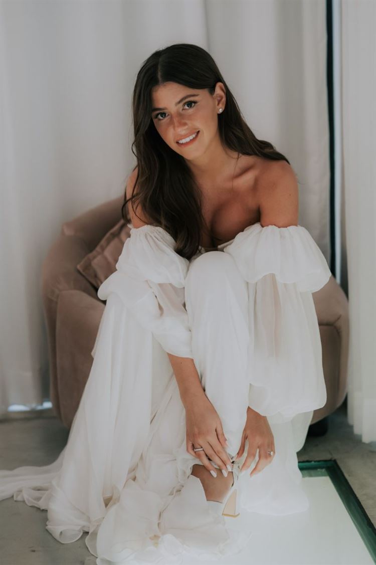 הכלה הניו יורקית שלנו, אדר ריכליס (צילום: אלון גרובר)