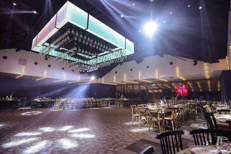 במפגש בין הים לשמש: מתחם האירועים "קאסטלו" 20