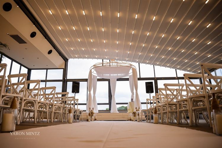 במפגש בין הים לשמש: מתחם האירועים "קאסטלו" 3