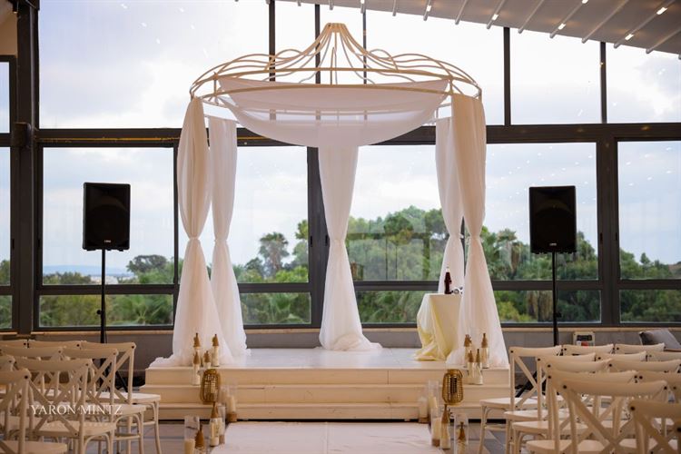 במפגש בין הים לשמש: מתחם האירועים "קאסטלו" 4