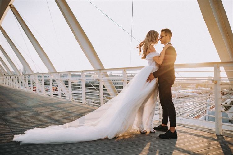 נראתה כמו נסיכה בחתונה - וגם ביום ההולדת שלמוחרת 9