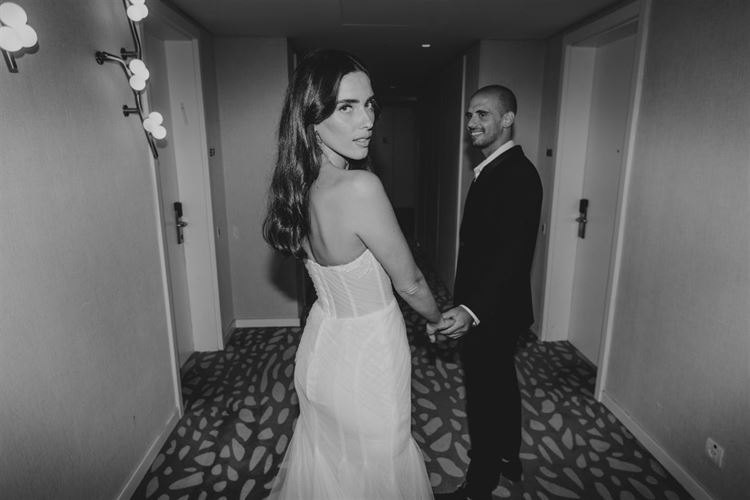 כמו סצנה מאגדה: הכלה שכבשה אותנו ממבט ראשון 10