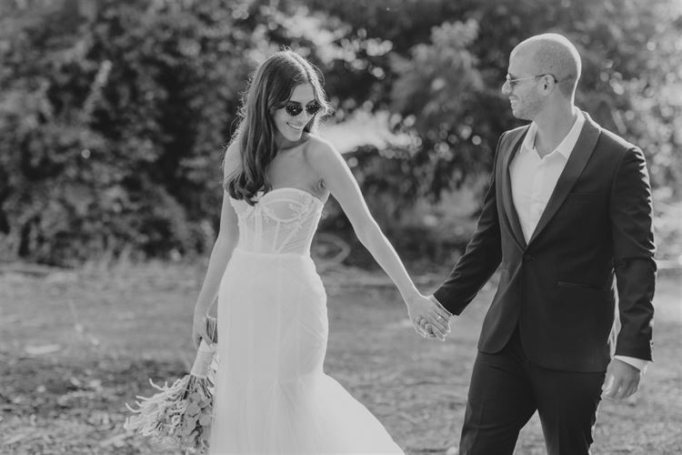 כמו סצנה מאגדה: הכלה שכבשה אותנו ממבט ראשון 13