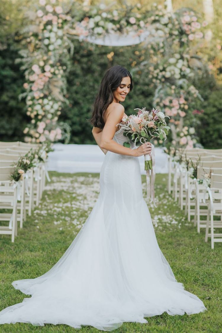 כמו סצנה מאגדה: הכלה שכבשה אותנו ממבט ראשון 3