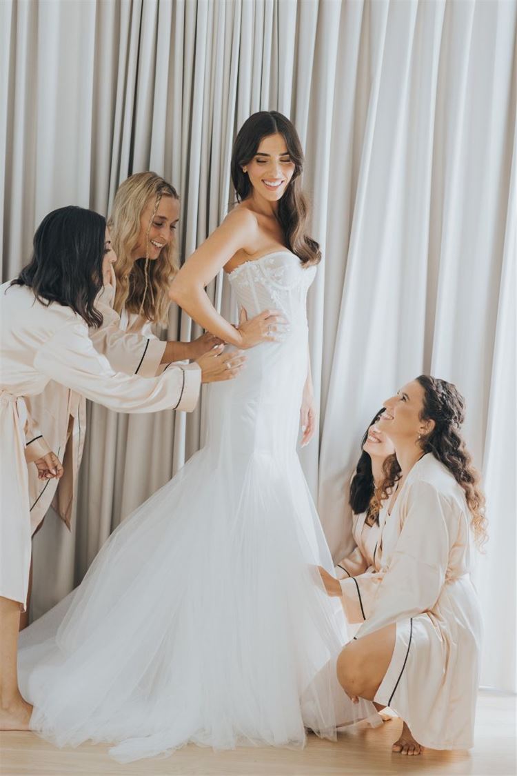 כמו סצנה מאגדה: הכלה שכבשה אותנו ממבט ראשון 9