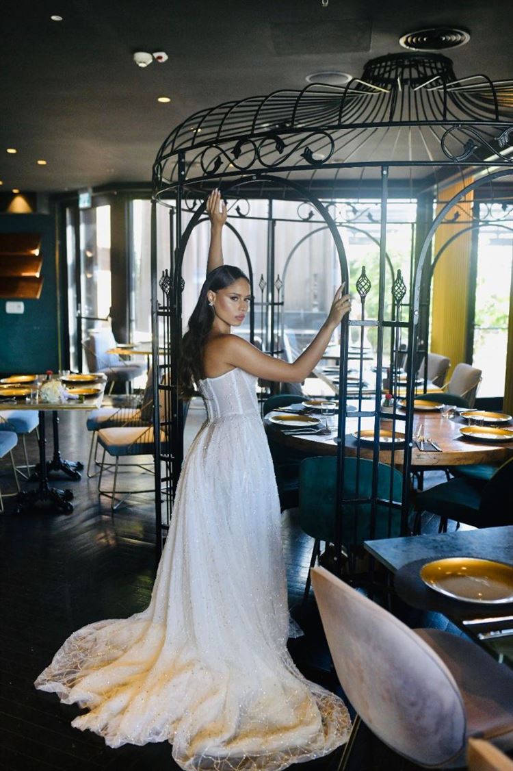 נוי בשמלה של עידן כהן (צילום: ג'ירף הפקות)