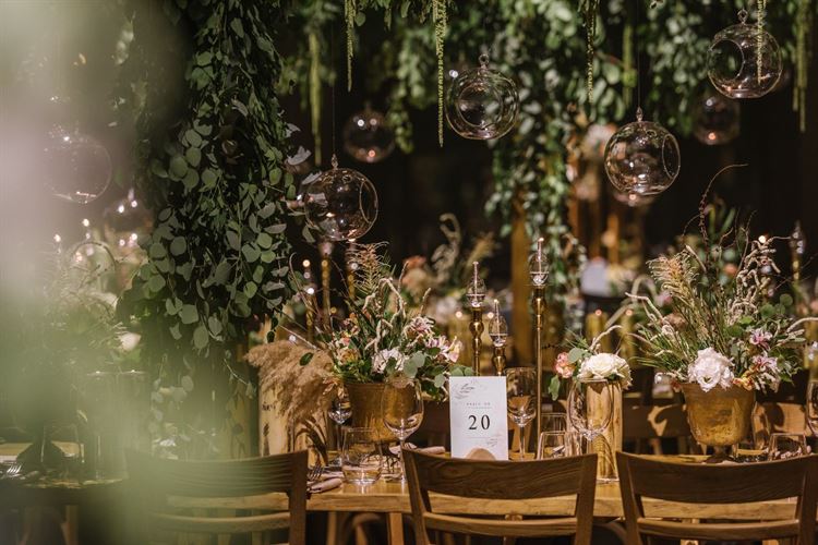 כמו סצנה מאגדה: הכלה שכבשה אותנו ממבט ראשון 38