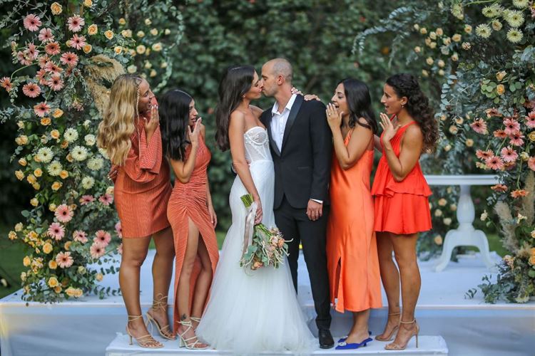 כמו סצנה מאגדה: הכלה שכבשה אותנו ממבט ראשון 5