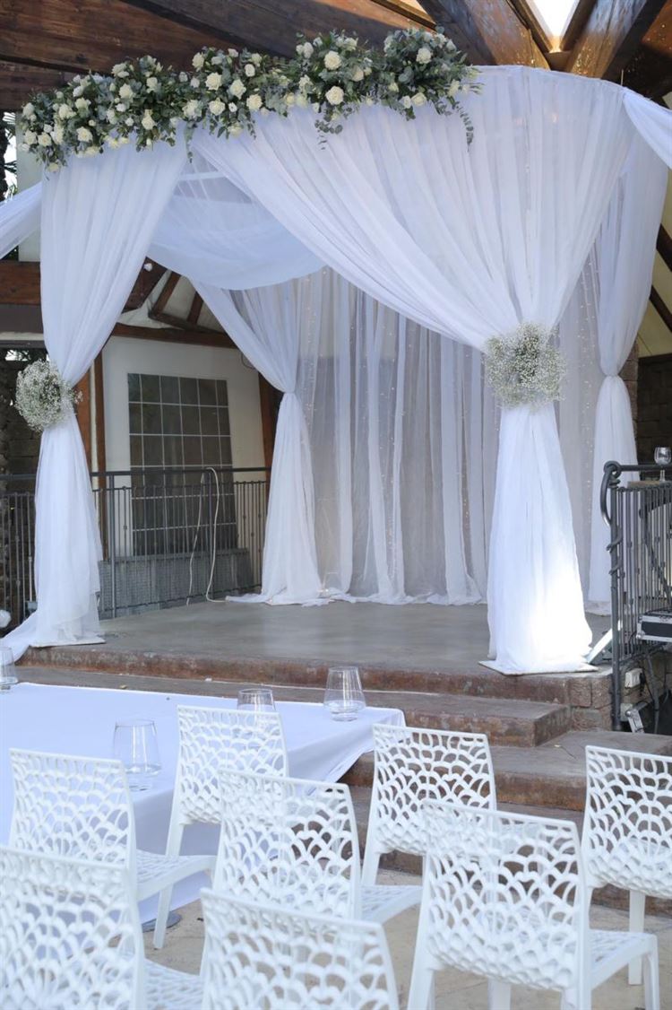 החופה באולמי טרויה באשדוד, החתונה של יוגב ומאי (צילום: גל הפקות)