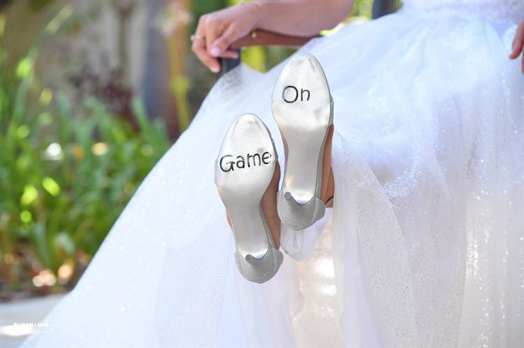 על אהבות וזנבות: חתונה מנביחה ראשונה 17