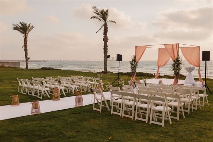 עם תפאורה מושלמת וצבעים של שקיעה - החתונה הרומנטית של שני ועידו 6