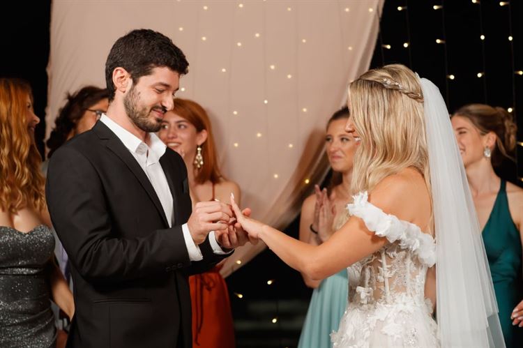 עם תפאורה מושלמת וצבעים של שקיעה - החתונה הרומנטית של שני ועידו 10