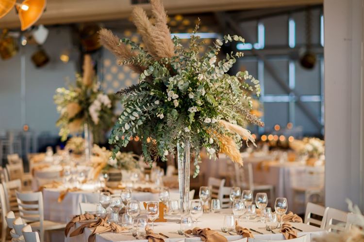 עם תפאורה מושלמת וצבעים של שקיעה - החתונה הרומנטית של שני ועידו 12