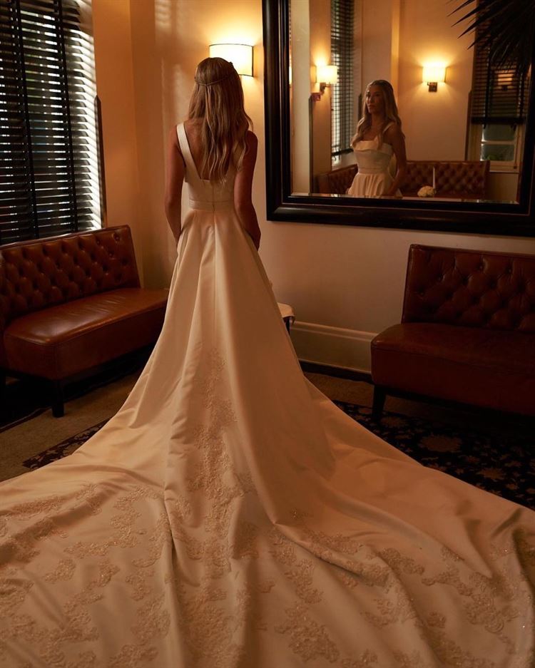 שיר ממן בשמלה של דרור קונטנטו (צילום: רון קדמי)