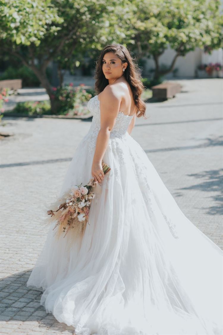 כל פרח במקום: כך נראית חתונה של ארכיטקטית 3