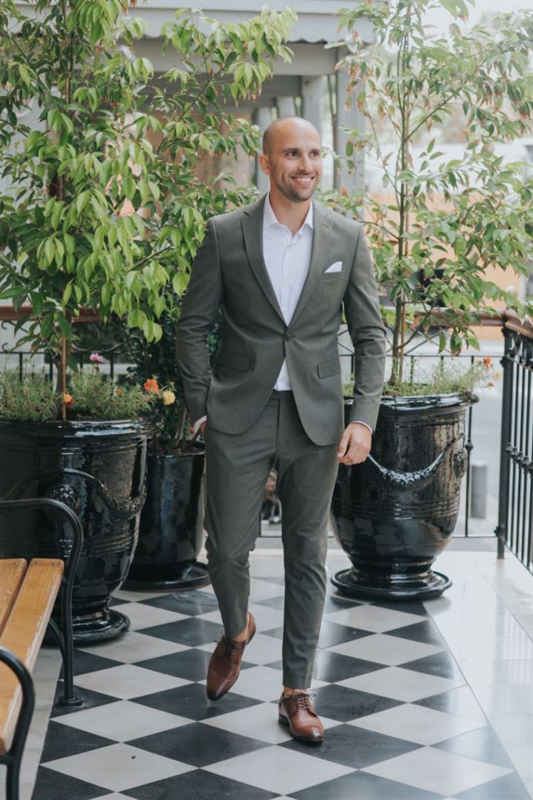 כל פרח במקום: כך נראית חתונה של ארכיטקטית 12