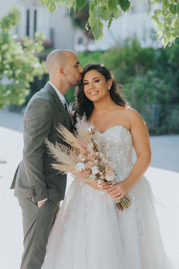 כל פרח במקום: כך נראית חתונה של ארכיטקטית 24